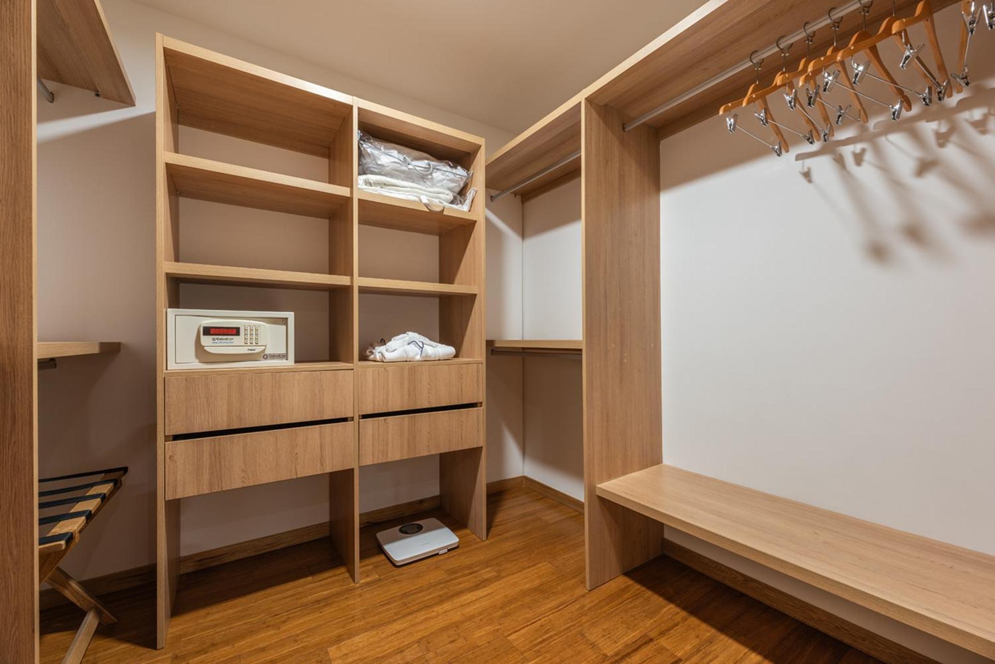 Estelar La Torre Suites Medellín Eksteriør billede